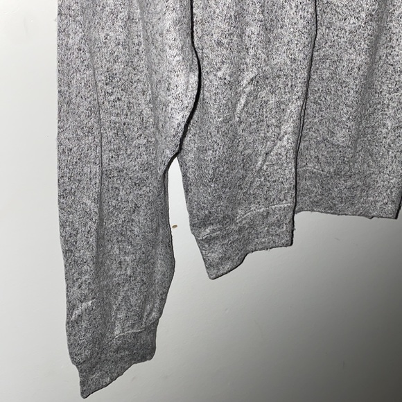Gaze Heathered Gray Sweater small - Picture 3 of 5